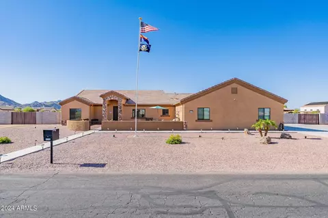 6730 W Gelding Ln, Coolidge, AZ 85128