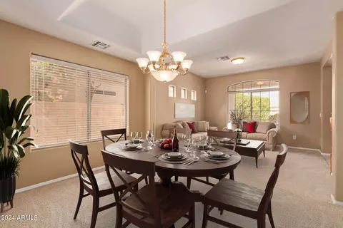 886 S Ash St, Gilbert, AZ 85233 photo 8