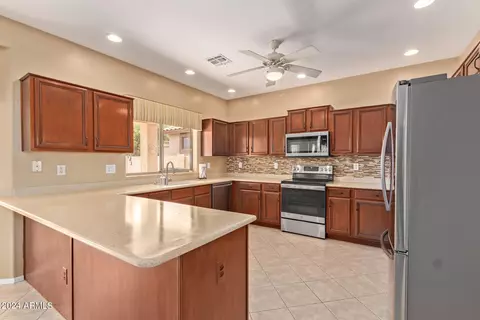 886 S Ash St, Gilbert, AZ 85233 photo 14