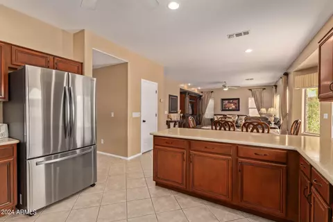 886 S Ash St, Gilbert, AZ 85233 photo 13