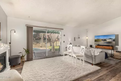 531 E Sack Dr, Phoenix, AZ 85024 photo 8