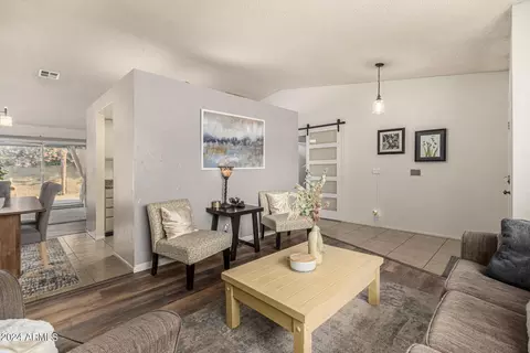 531 E Sack Dr, Phoenix, AZ 85024 photo 5