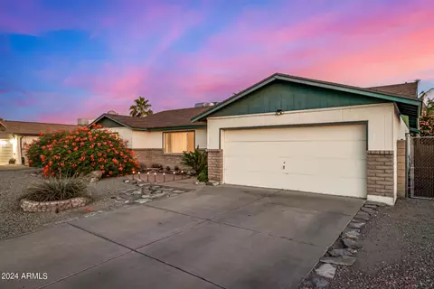 531 E Sack Dr, Phoenix, AZ 85024 photo 2
