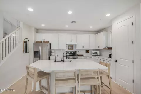4648 E Tierra Buena Ln, Phoenix, AZ 85032 photo 10