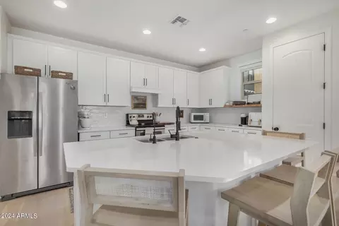 4648 E Tierra Buena Ln, Phoenix, AZ 85032 photo 11