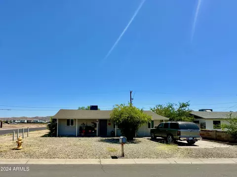 2241 E Pueblo Ave, Phoenix, AZ 85040