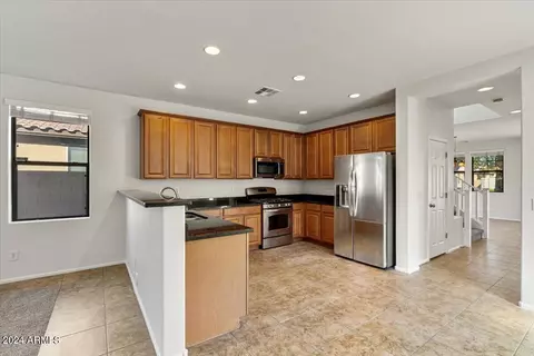877 E Zesta Ln, Gilbert, AZ 85297 photo 8