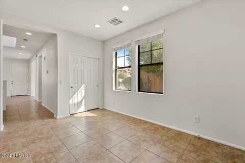 877 E Zesta Ln, Gilbert, AZ 85297 photo 12