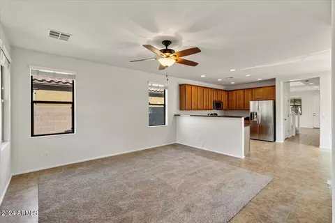 877 E Zesta Ln, Gilbert, AZ 85297 photo 9