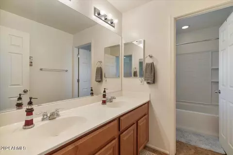 877 E Zesta Ln, Gilbert, AZ 85297 photo 20