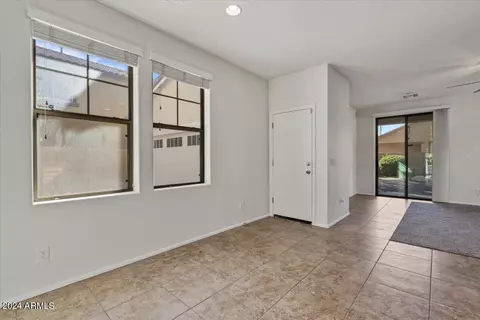 877 E Zesta Ln, Gilbert, AZ 85297 photo 11
