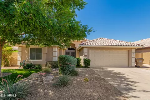 8800 W Wedgewood Dr, Peoria, AZ 85382