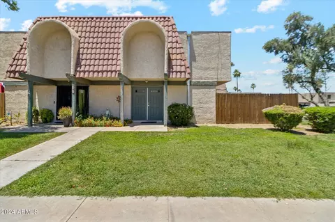 6045 W Golden Ln, Glendale, AZ 85302