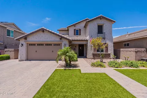 20272 E Hummingbird Dr, Queen Creek, AZ 85142