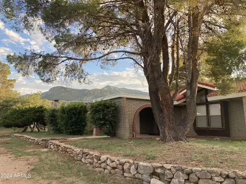 5828 S Granite Pl, Hereford, AZ 85615