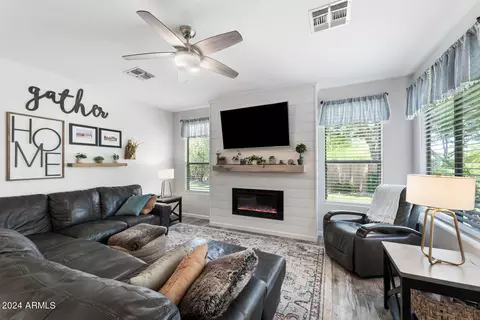 1338 E Shannon St, Gilbert, AZ 85295 photo 9