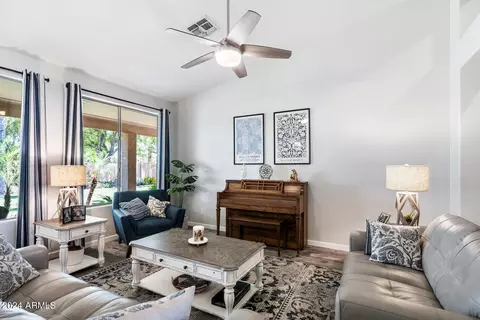 1338 E Shannon St, Gilbert, AZ 85295 photo 4
