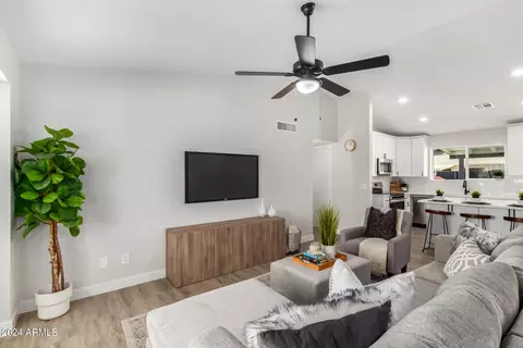 6421 E Ingram St, Mesa, AZ 85205 photo 4