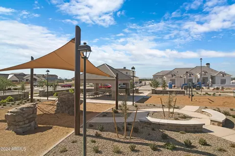 View/Area - 2659 E Maplewood St, Gilbert, AZ 85297 photo 3 of 8