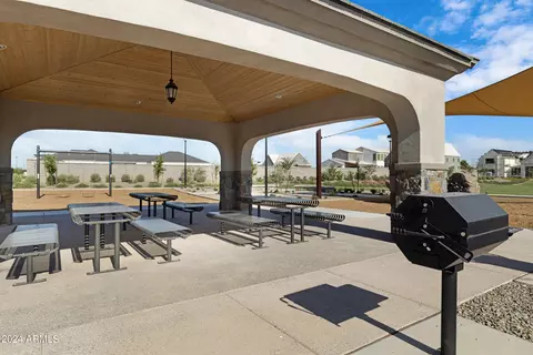 View/Area - 2659 E Maplewood St, Gilbert, AZ 85297 photo 6 of 8