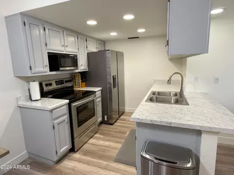 520 N Stapley Dr #208, Mesa, AZ 85203