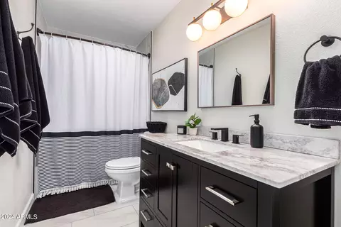 6 Echo Ln, Phoenix, AZ 85020 photo 33