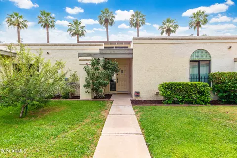 6 Echo Ln, Phoenix, AZ 85020 photo 3