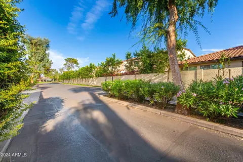 6 Echo Ln, Phoenix, AZ 85020 photo 45