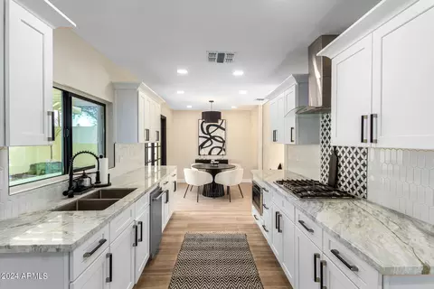 6 Echo Ln, Phoenix, AZ 85020 photo 15