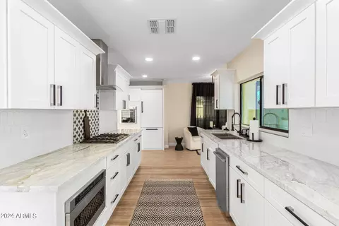 6 Echo Ln, Phoenix, AZ 85020 photo 20