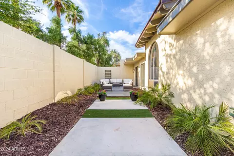 6 Echo Ln, Phoenix, AZ 85020 photo 37
