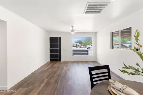 2015 W Mitchell Dr, Phoenix, AZ 85015 photo 9