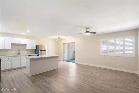 5525 E Thomas Rd #A6, Phoenix, AZ 85018 photo 3