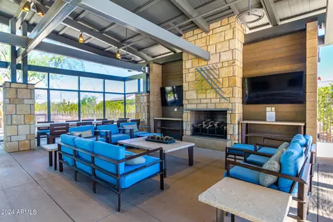 View/Area - 3008 E Sands Dr, Phoenix, AZ 85050 photo 7 of 22