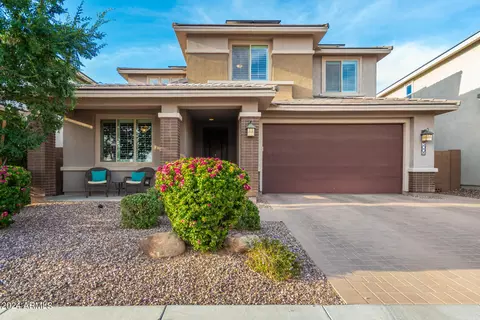 Exterior - 3008 E Sands Dr, Phoenix, AZ 85050 photo 5 of 35