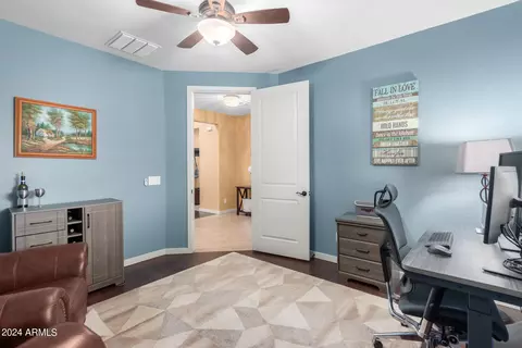 Entry Way - 3008 E Sands Dr, Phoenix, AZ 85050 photo 4 of 4