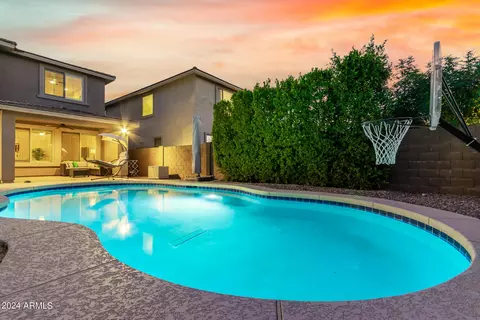 Exterior - 3008 E Sands Dr, Phoenix, AZ 85050 photo 15 of 35