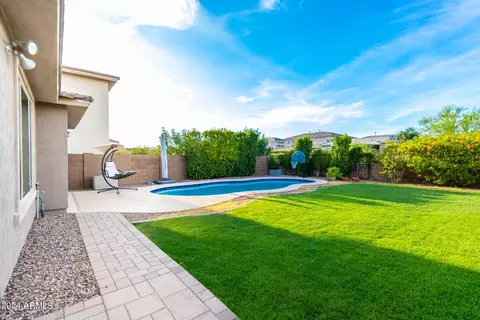 Exterior - 3008 E Sands Dr, Phoenix, AZ 85050 photo 17 of 35