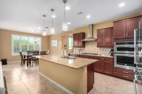 Kitchen - 3008 E Sands Dr, Phoenix, AZ 85050 photo 2 of 3