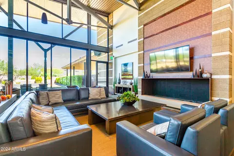 View/Area - 3008 E Sands Dr, Phoenix, AZ 85050 photo 12 of 22