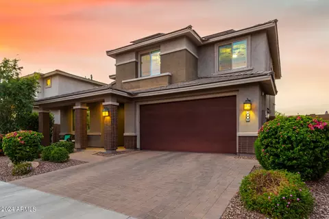 Exterior - 3008 E Sands Dr, Phoenix, AZ 85050 photo 2 of 35