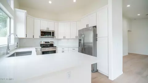 1232 E Angela Dr, Phoenix, AZ 85022 photo 8