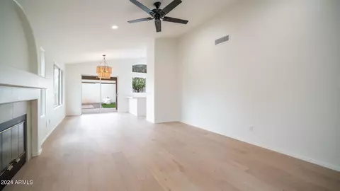 1232 E Angela Dr, Phoenix, AZ 85022 photo 4