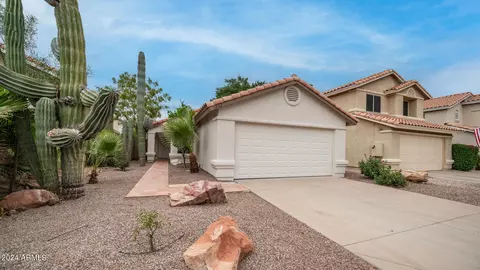 1232 E Angela Dr, Phoenix, AZ 85022