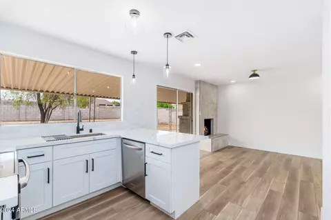 4047 E Hidalgo Ave, Phoenix, AZ 85040 photo 7
