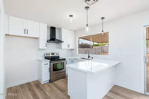 4047 E Hidalgo Ave, Phoenix, AZ 85040 photo 9