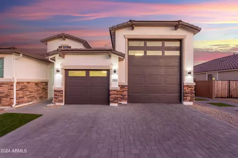 7805 W Warner St, Phoenix, AZ 85043 photo 2