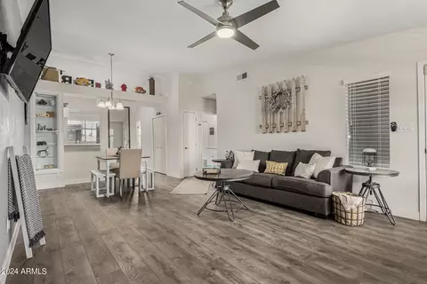 6230 N 33rd Ave #135, Phoenix, AZ 85017