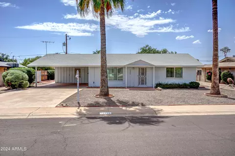 12020 N Riviera Ct, Sun City, AZ 85351