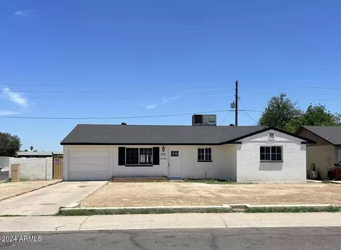 3037 N 79th Dr, Phoenix, AZ 85033 photo 4
